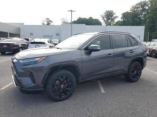 2022 Toyota RAV4 Hybrid SE