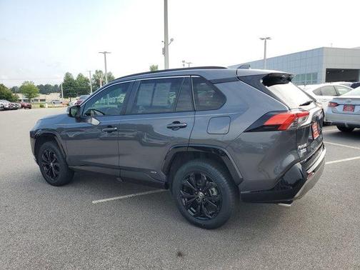 2022 Toyota RAV4 Hybrid SE