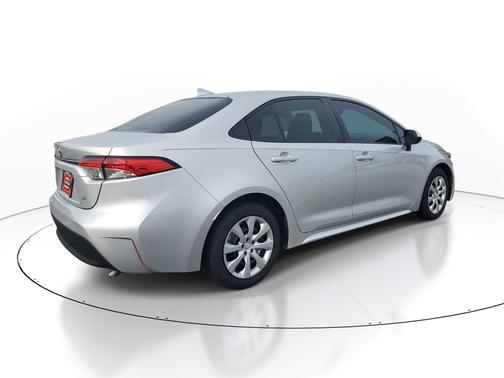 Classic Silver Metallic 2024 Toyota Corolla LE