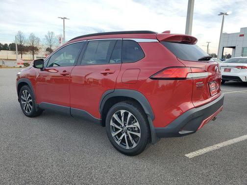 2022 Toyota Corolla Cross XLE