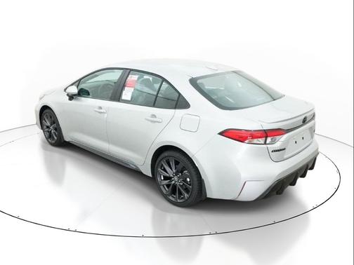 Classic Silver Metallic 2026 Toyota Corolla SE