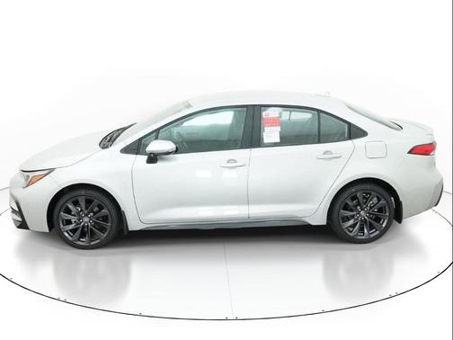 Classic Silver Metallic 2026 Toyota Corolla SE