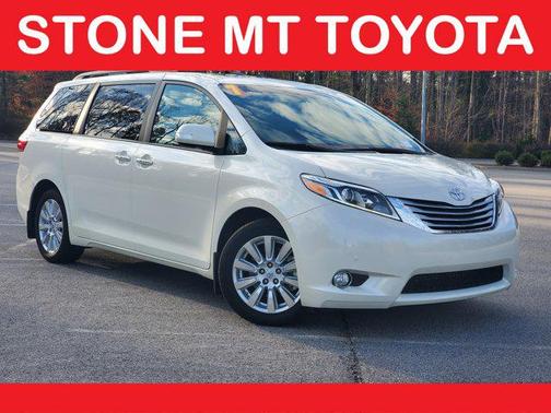 2017 Toyota Sienna XLE