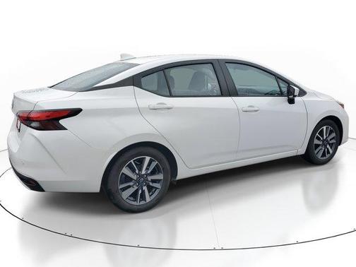 2023 Nissan Versa 1.6 SV