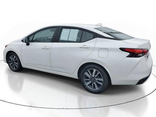 2023 Nissan Versa 1.6 SV