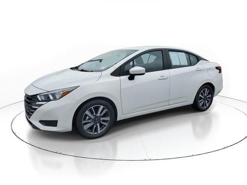 2023 Nissan Versa 1.6 SV