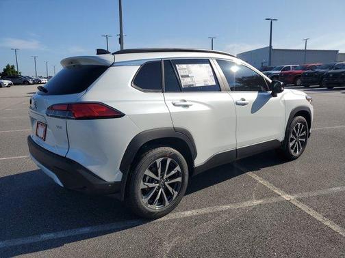 2025 Toyota Corolla Cross XLE