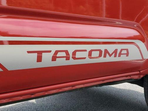 2022 Toyota Tacoma SR