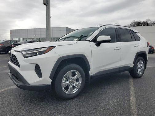 2025 Toyota RAV4 Hybrid XLE