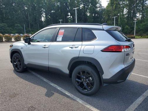 2025 Toyota Corolla Cross LE