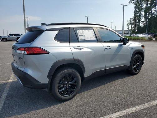 2025 Toyota Corolla Cross LE