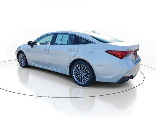 2021 Toyota Avalon Hybrid Limited