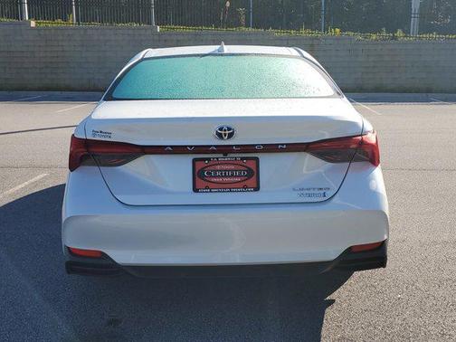 2021 Toyota Avalon Hybrid Limited