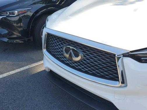 2022 INFINITI QX50 Pure