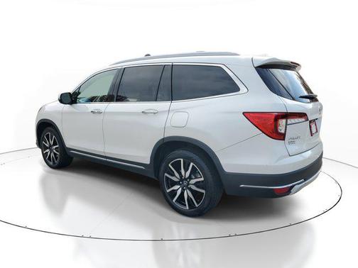 2019 Honda Pilot Touring 8-Passenger