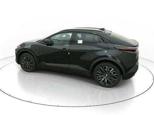 Midnight Black Metallic 2026 Toyota C-HR XSE
