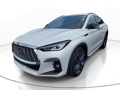 2023 INFINITI QX55 LUXE