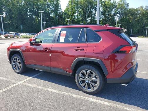 2025 Toyota RAV4 Hybrid XLE Premium