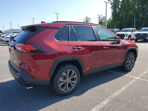 2025 Toyota RAV4 Hybrid XLE Premium