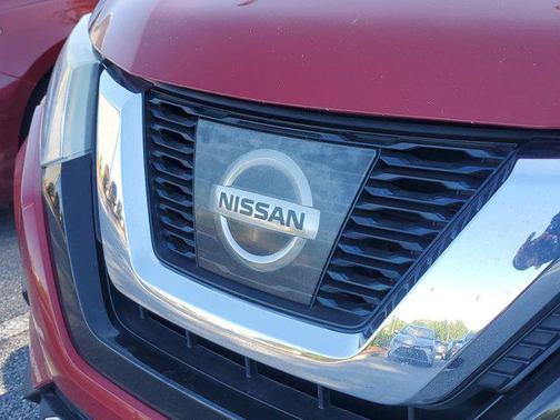 Palatial Ruby 2017 Nissan Rogue SL
