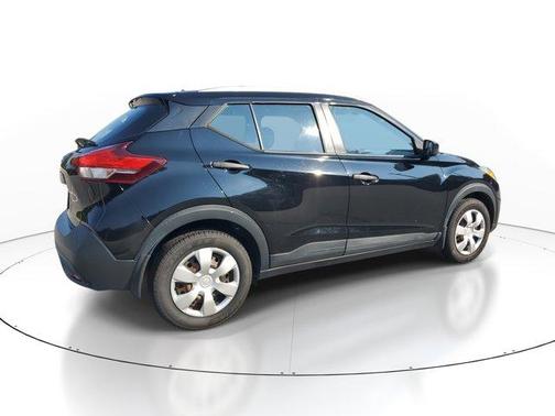 2018 Nissan Kicks S