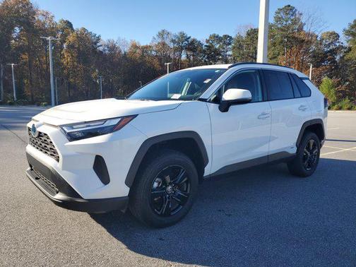 2024 Toyota RAV4 Hybrid SE