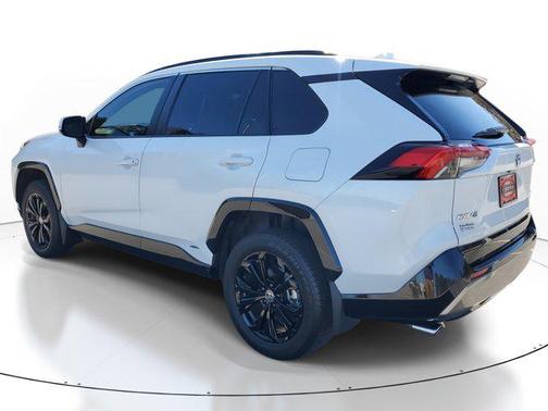 2024 Toyota RAV4 Hybrid SE