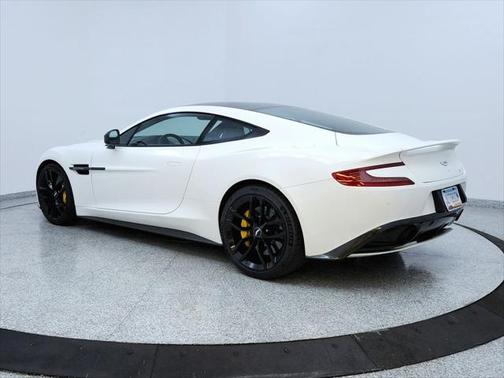 2015 Aston Martin Vanquish V12
