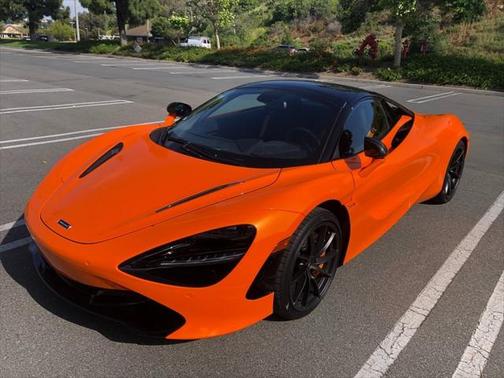 2022 McLaren 720S Base