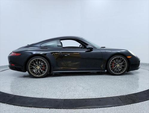 2017 Porsche 911 Carrera 4S