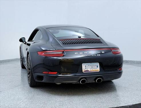 2017 Porsche 911 Carrera 4S