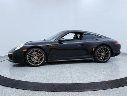 2017 Porsche 911 Carrera 4S