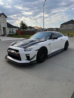 2017 Nissan GT-R Premium