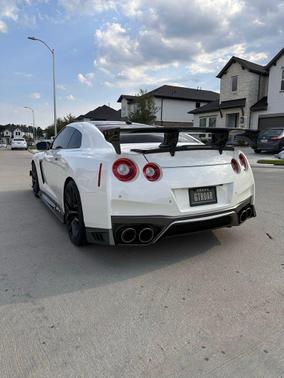 2017 Nissan GT-R Premium