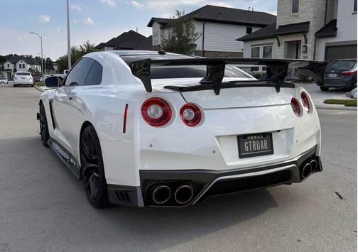 2017 Nissan GT-R Premium