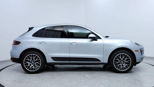 2017 Porsche Macan Base