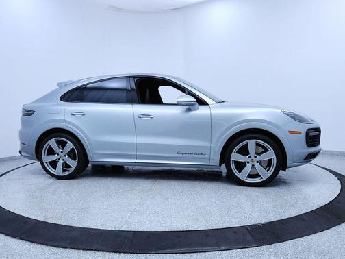 2021 Porsche Cayenne Turbo
