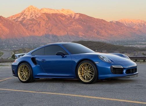 2015 Porsche 911 Turbo S