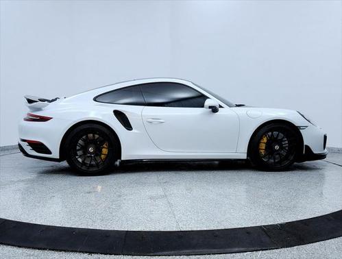 2017 Porsche 911 Turbo S