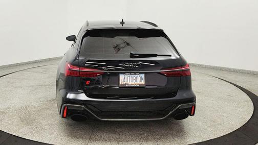 Sebring Black Crystal Effect 2021 Audi RS 6 Avant 4.0T