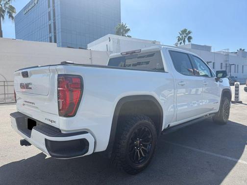 2022 GMC Sierra 1500 AT4X