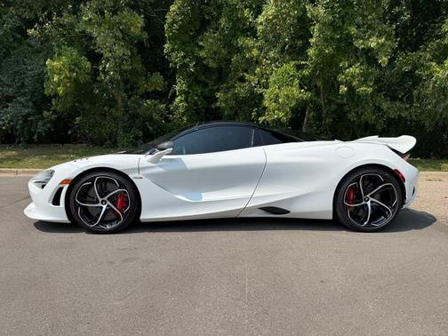 2024 McLaren 750S Spider