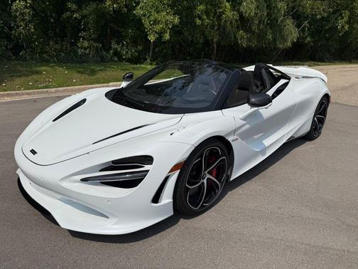 2024 McLaren 750S Spider