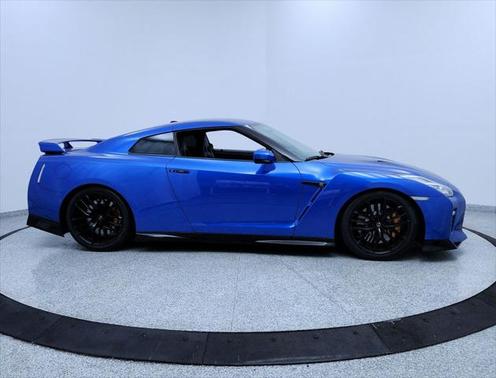 2020 Nissan GT-R Premium Dual-clutch 6-Speed Transmission
