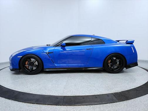 2020 Nissan GT-R Premium Dual-clutch 6-Speed Transmission