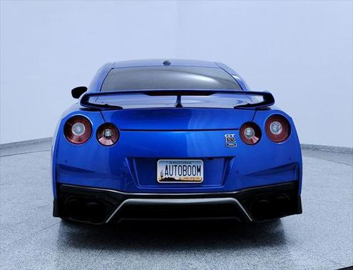 2020 Nissan GT-R Premium Dual-clutch 6-Speed Transmission