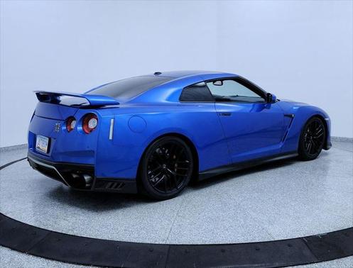 2020 Nissan GT-R Premium Dual-clutch 6-Speed Transmission