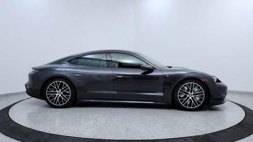 2020 Porsche Taycan Turbo