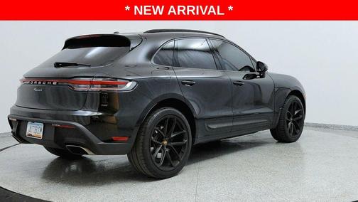 2022 Porsche Macan Base