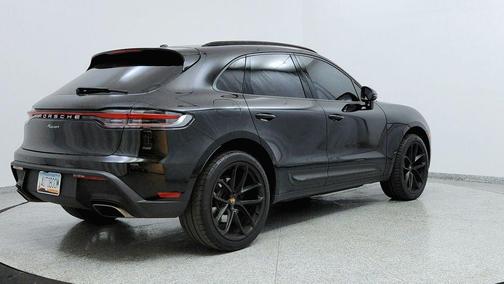 2022 Porsche Macan Base